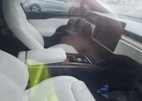 2022 Tesla Model X Dual Motor All-Wheel Drive from USA, damaged, VIN 7SAXCAE56NF364760